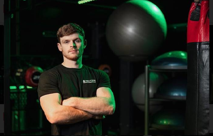 Niall in the gym